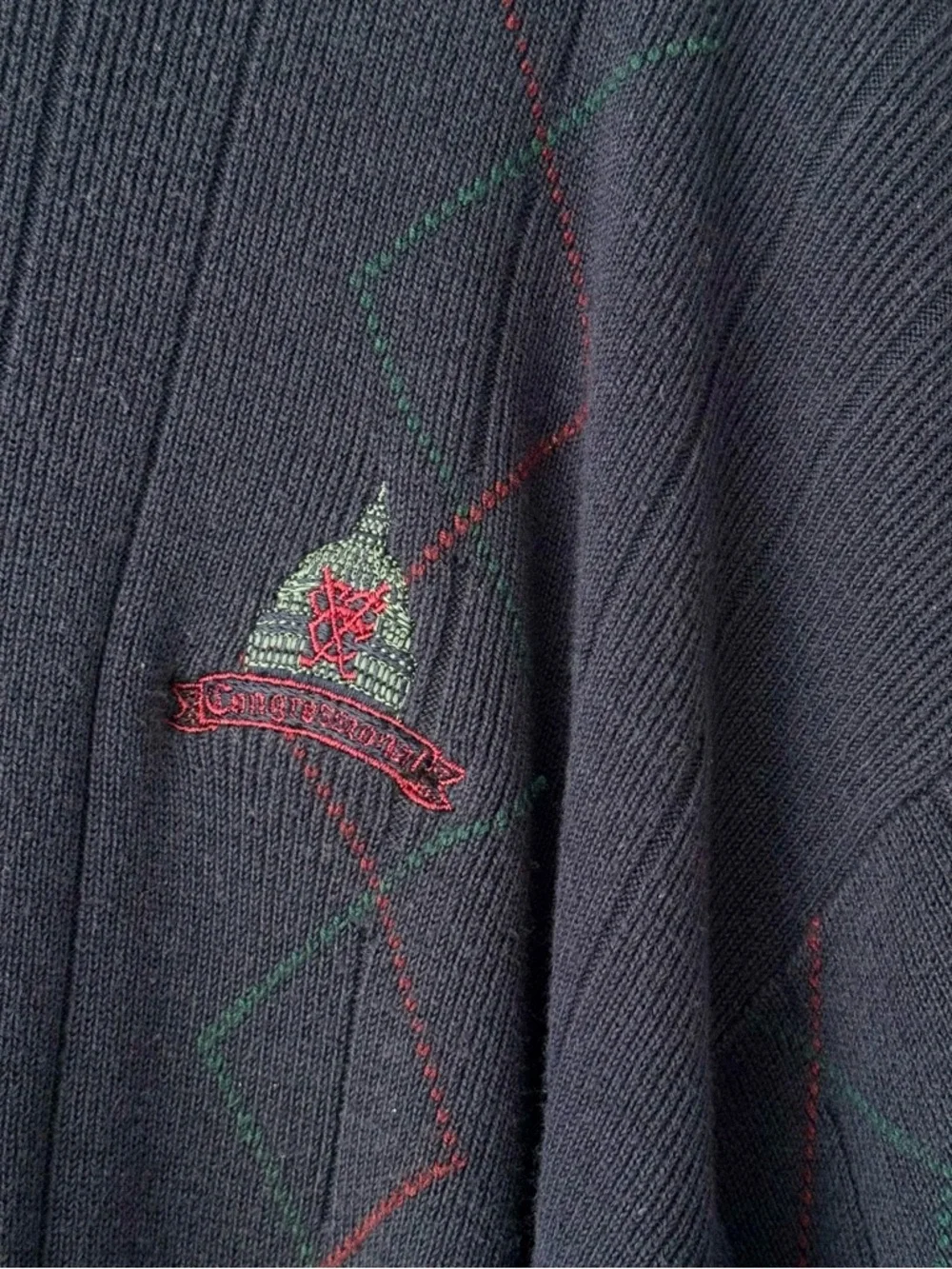 Vintage Izod Intl Tour Navy Argyle Sweater w/ Congressional Golf Embroidery – XL